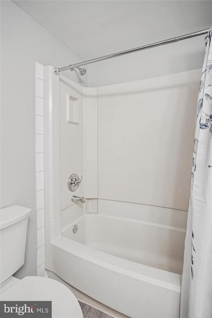 1741 WHITEWOOD LN, HERNDON, Virginia 20170, 4 Bedrooms Bedrooms, ,2 BathroomsBathrooms,Residential,For sale,1741 WHITEWOOD LN,VAFX2273166 MLS # VAFX2273166