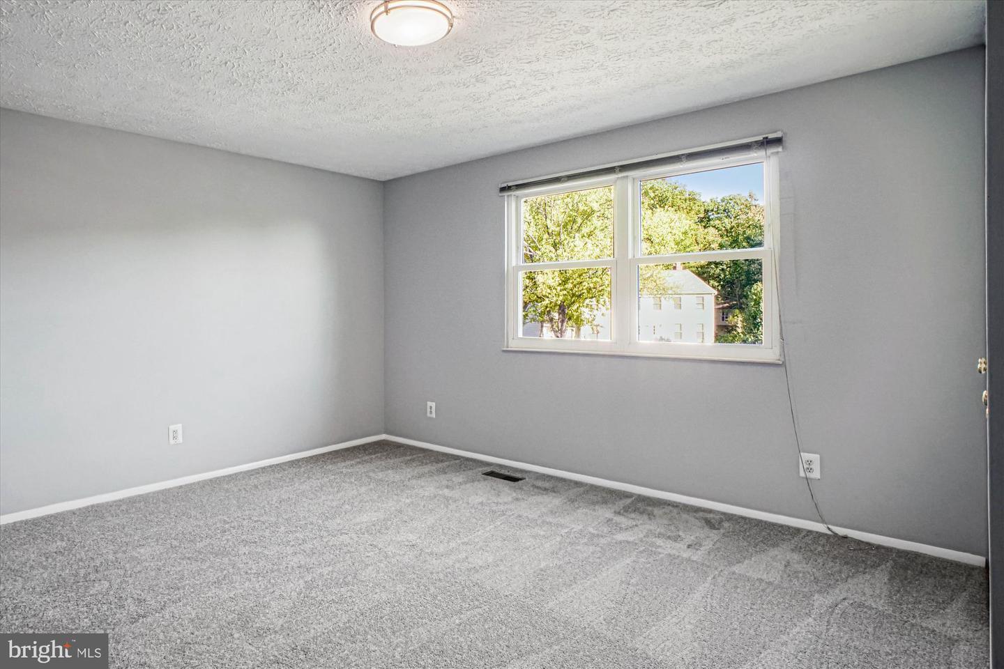 1741 WHITEWOOD LN, HERNDON, Virginia 20170, 4 Bedrooms Bedrooms, ,2 BathroomsBathrooms,Residential,For sale,1741 WHITEWOOD LN,VAFX2273166 MLS # VAFX2273166