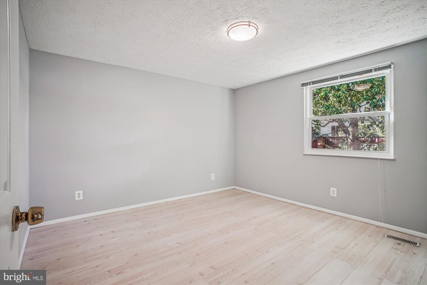 1741 WHITEWOOD LN, HERNDON, Virginia 20170, 4 Bedrooms Bedrooms, ,2 BathroomsBathrooms,Residential,For sale,1741 WHITEWOOD LN,VAFX2273166 MLS # VAFX2273166