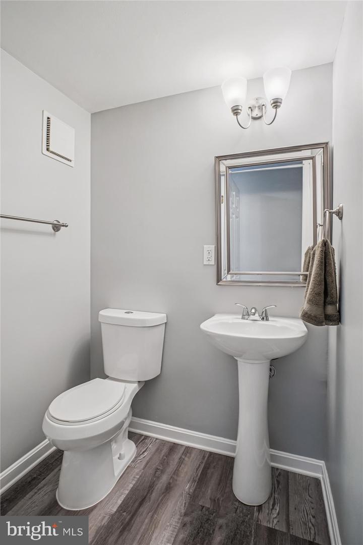 1741 WHITEWOOD LN, HERNDON, Virginia 20170, 4 Bedrooms Bedrooms, ,2 BathroomsBathrooms,Residential,For sale,1741 WHITEWOOD LN,VAFX2273166 MLS # VAFX2273166