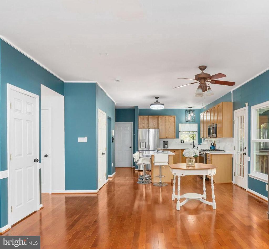 6811 LAKELAND WAY, FREDERICKSBURG, Virginia 22407, 5 Bedrooms Bedrooms, ,3 BathroomsBathrooms,Residential,6811 LAKELAND WAY,VASP2036974 MLS # VASP2036974