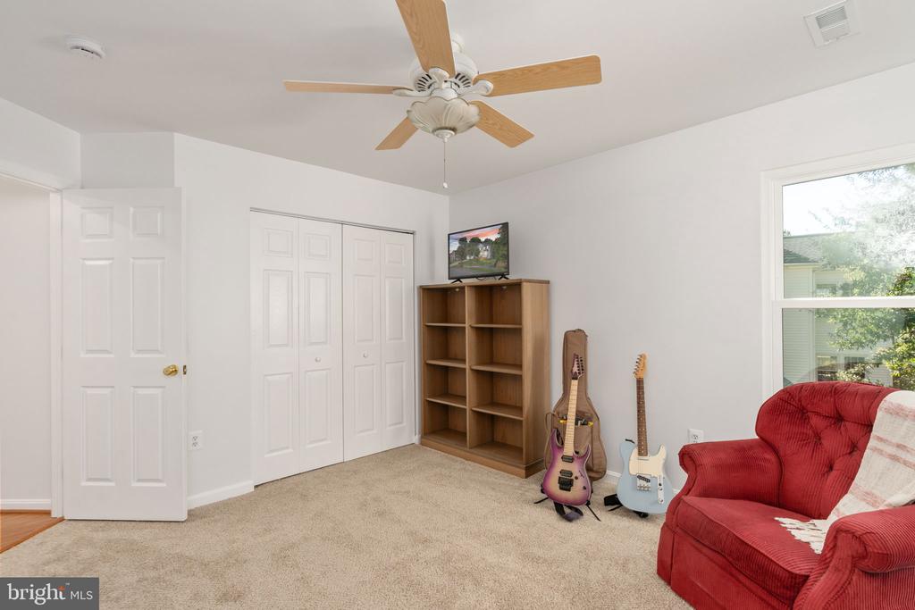 6811 LAKELAND WAY, FREDERICKSBURG, Virginia 22407, 5 Bedrooms Bedrooms, ,3 BathroomsBathrooms,Residential,6811 LAKELAND WAY,VASP2036974 MLS # VASP2036974