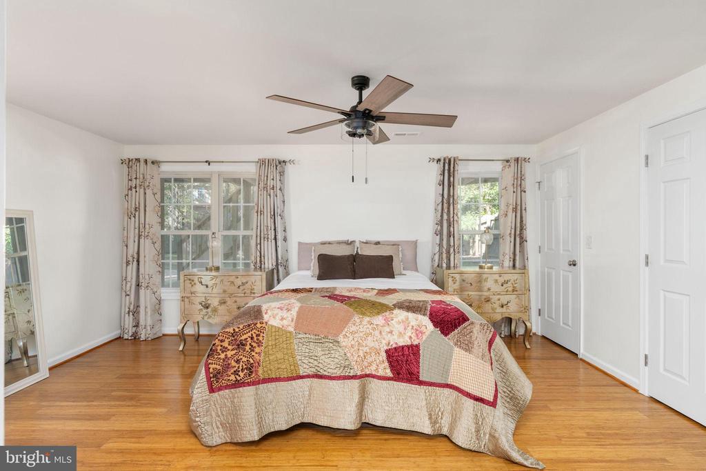 6811 LAKELAND WAY, FREDERICKSBURG, Virginia 22407, 5 Bedrooms Bedrooms, ,3 BathroomsBathrooms,Residential,6811 LAKELAND WAY,VASP2036974 MLS # VASP2036974