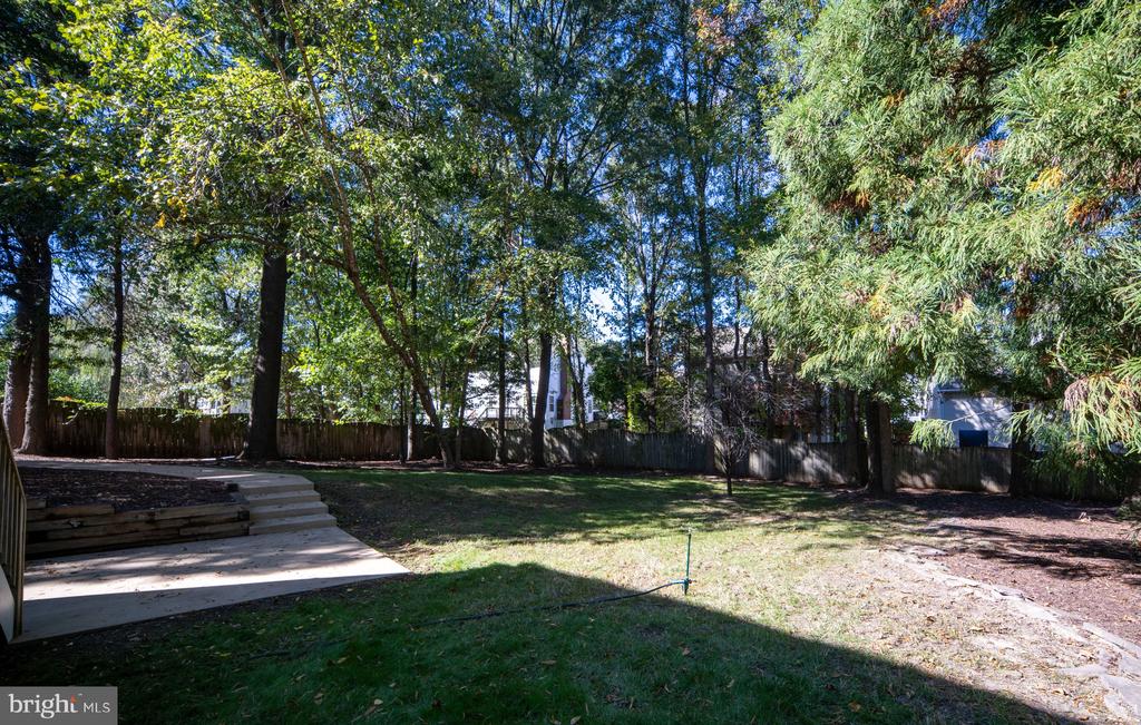 6811 LAKELAND WAY, FREDERICKSBURG, Virginia 22407, 5 Bedrooms Bedrooms, ,3 BathroomsBathrooms,Residential,6811 LAKELAND WAY,VASP2036974 MLS # VASP2036974