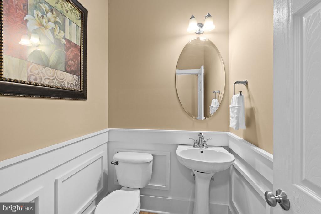 10704 WHISPERING WAY, FREDERICKSBURG, Virginia 22407, 5 Bedrooms Bedrooms, ,3 BathroomsBathrooms,Residential,10704 WHISPERING WAY,VASP2036976 MLS # VASP2036976