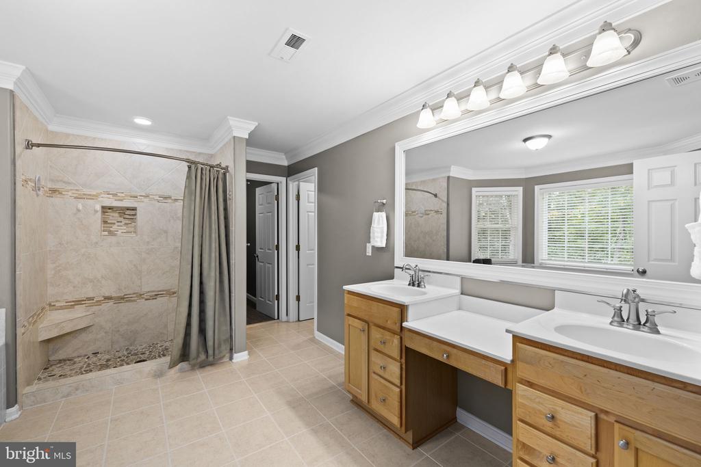 10704 WHISPERING WAY, FREDERICKSBURG, Virginia 22407, 5 Bedrooms Bedrooms, ,3 BathroomsBathrooms,Residential,10704 WHISPERING WAY,VASP2036976 MLS # VASP2036976