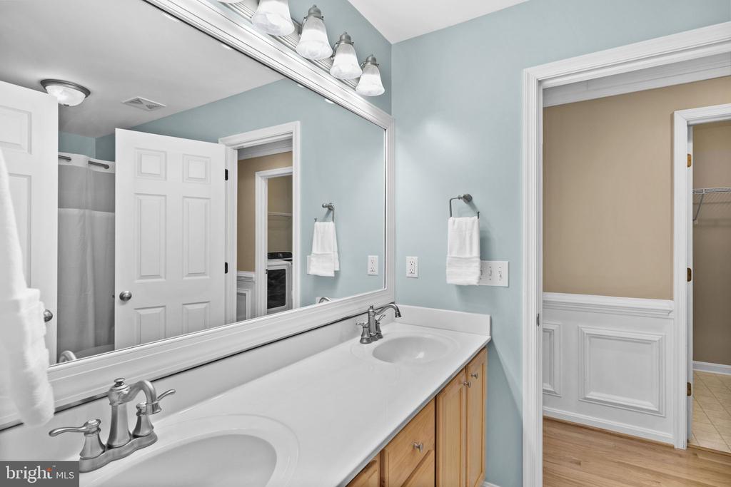 10704 WHISPERING WAY, FREDERICKSBURG, Virginia 22407, 5 Bedrooms Bedrooms, ,3 BathroomsBathrooms,Residential,10704 WHISPERING WAY,VASP2036976 MLS # VASP2036976