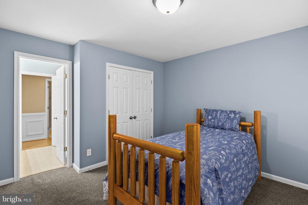 10704 WHISPERING WAY, FREDERICKSBURG, Virginia 22407, 5 Bedrooms Bedrooms, ,3 BathroomsBathrooms,Residential,10704 WHISPERING WAY,VASP2036976 MLS # VASP2036976