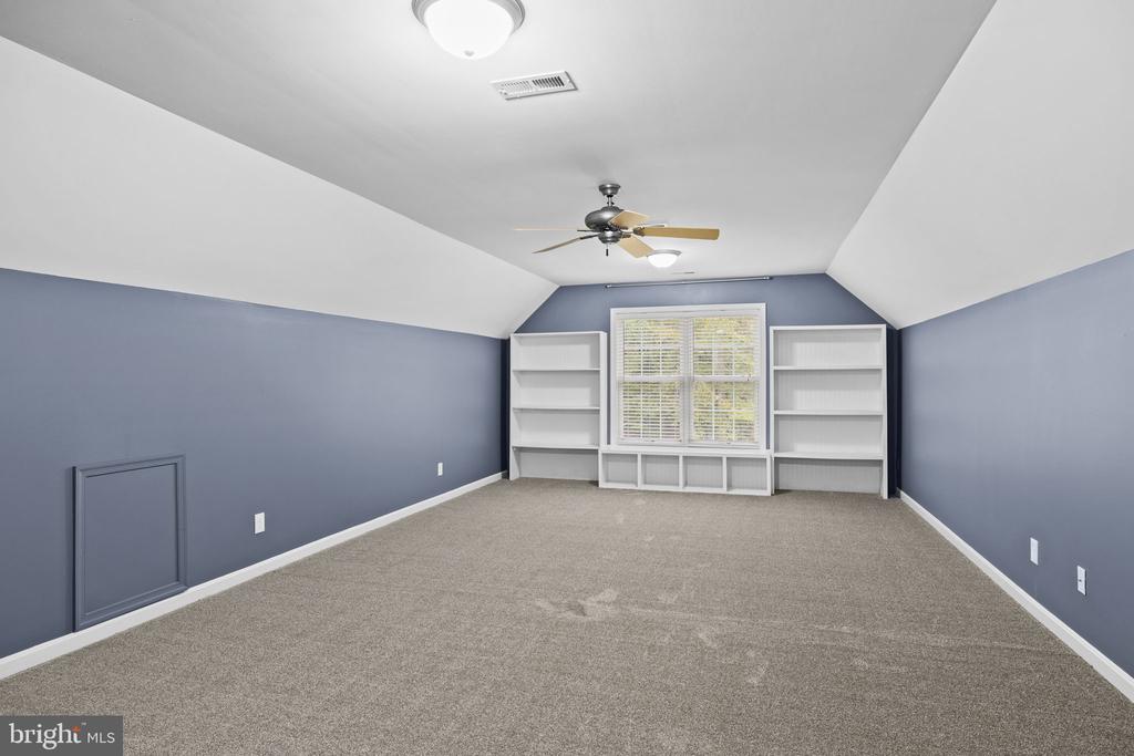10704 WHISPERING WAY, FREDERICKSBURG, Virginia 22407, 5 Bedrooms Bedrooms, ,3 BathroomsBathrooms,Residential,10704 WHISPERING WAY,VASP2036976 MLS # VASP2036976