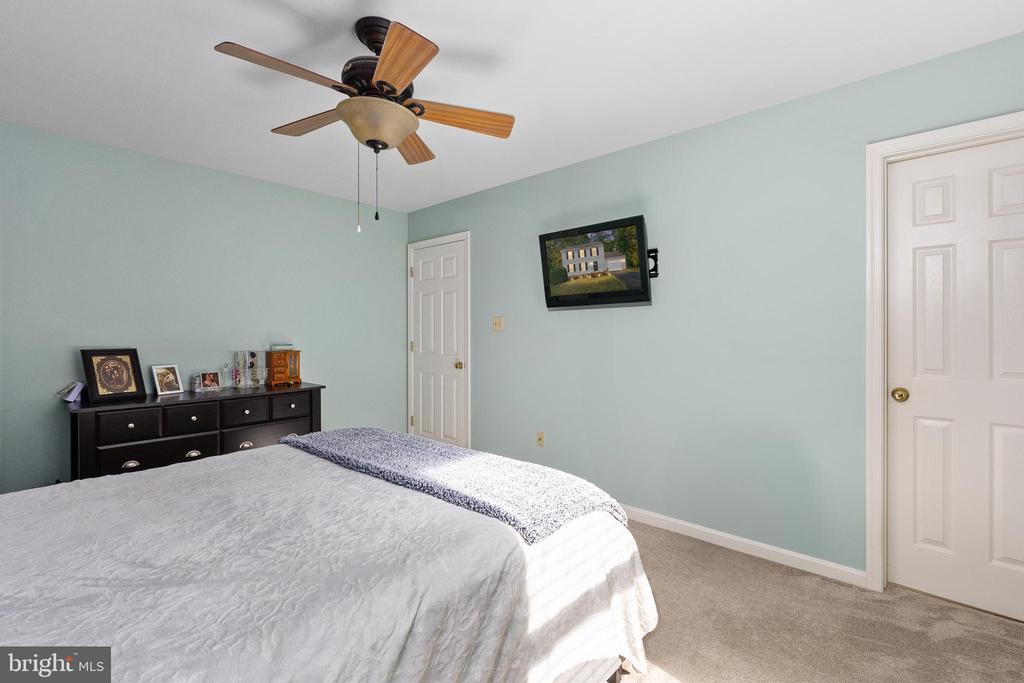 6505 ROYAL OAKS DR, FREDERICKSBURG, Virginia 22407, 3 Bedrooms Bedrooms, ,2 BathroomsBathrooms,Residential,6505 ROYAL OAKS DR,VASP2036972 MLS # VASP2036972