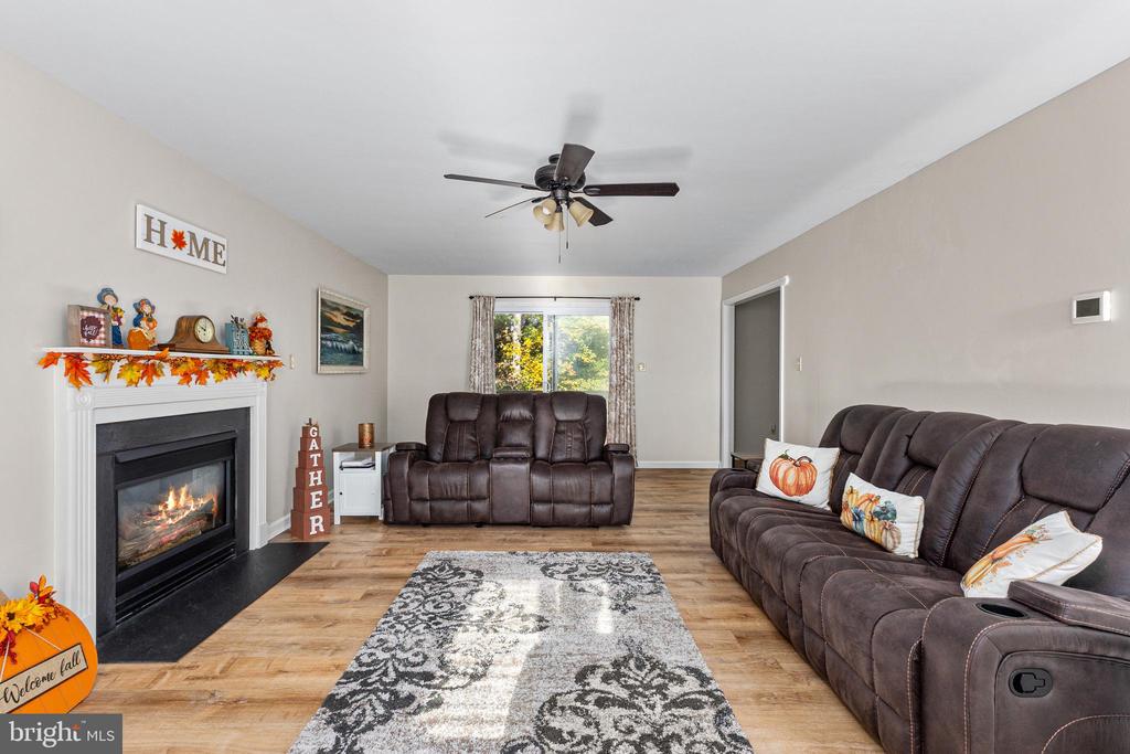 6505 ROYAL OAKS DR, FREDERICKSBURG, Virginia 22407, 3 Bedrooms Bedrooms, ,2 BathroomsBathrooms,Residential,6505 ROYAL OAKS DR,VASP2036972 MLS # VASP2036972