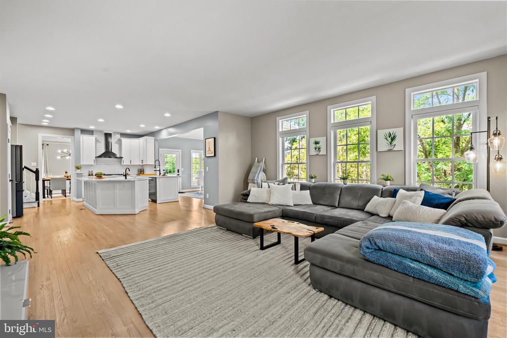 6288 REDWINGED BLACKBIRD DR, WARRENTON, Virginia, 5 Bedrooms Bedrooms, ,3 BathroomsBathrooms,Residential,6288 REDWINGED BLACKBIRD DR,VAFQ2019438 MLS # VAFQ2019438