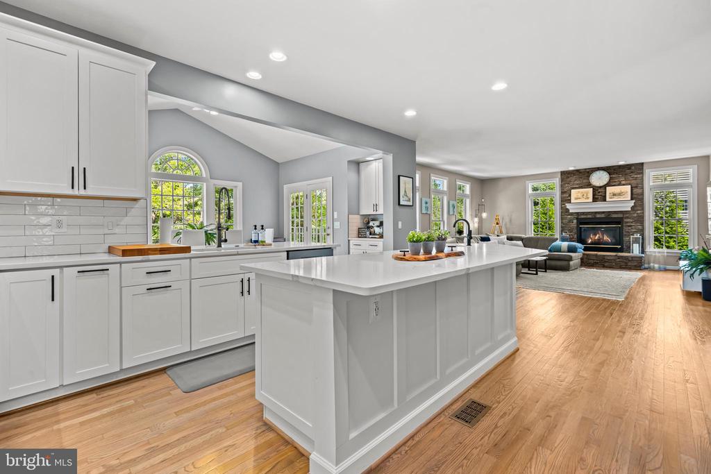 6288 REDWINGED BLACKBIRD DR, WARRENTON, Virginia, 5 Bedrooms Bedrooms, ,3 BathroomsBathrooms,Residential,6288 REDWINGED BLACKBIRD DR,VAFQ2019438 MLS # VAFQ2019438