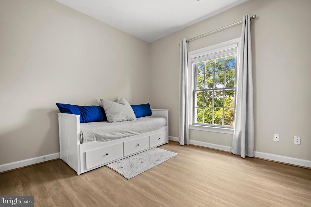 6288 REDWINGED BLACKBIRD DR, WARRENTON, Virginia, 5 Bedrooms Bedrooms, ,3 BathroomsBathrooms,Residential,6288 REDWINGED BLACKBIRD DR,VAFQ2019438 MLS # VAFQ2019438