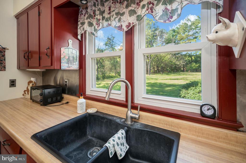 31934 INDIANTOWN RD, LOCUST GROVE, Virginia 22508, 3 Bedrooms Bedrooms, ,2 BathroomsBathrooms,Residential,31934 INDIANTOWN RD,VAOR2012576 MLS # VAOR2012576