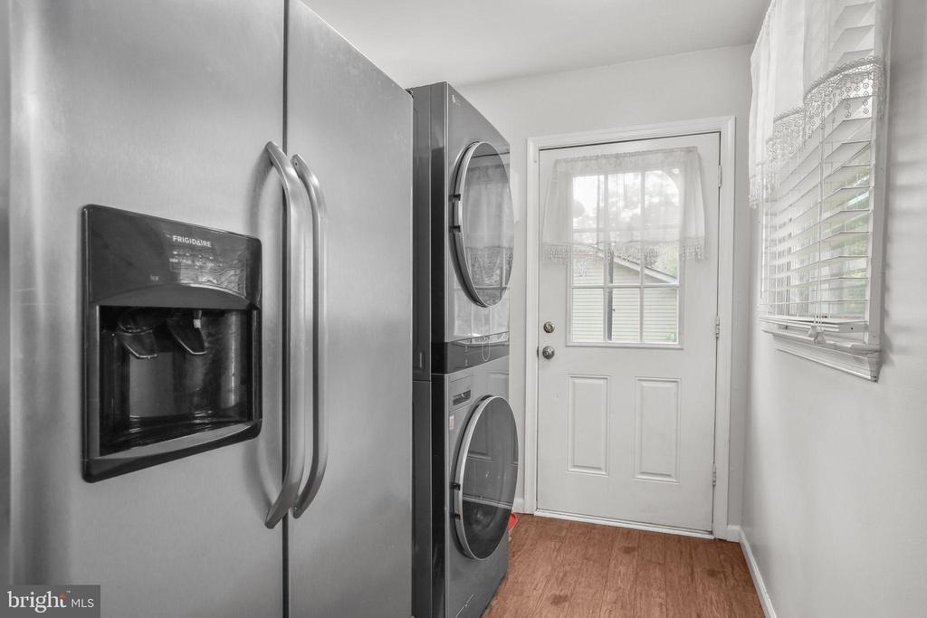 10304 BAYBERRY LN, SPOTSYLVANIA, Virginia 22553, 3 Bedrooms Bedrooms, ,2 BathroomsBathrooms,Residential,10304 BAYBERRY LN,VASP2037046 MLS # VASP2037046