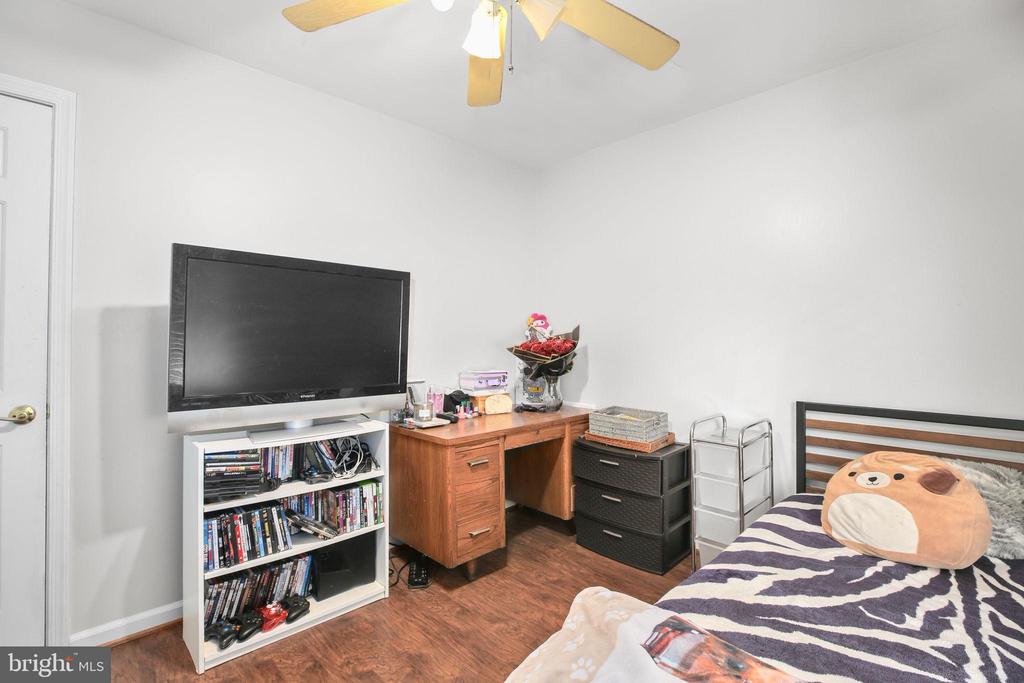 10304 BAYBERRY LN, SPOTSYLVANIA, Virginia 22553, 3 Bedrooms Bedrooms, ,2 BathroomsBathrooms,Residential,10304 BAYBERRY LN,VASP2037046 MLS # VASP2037046