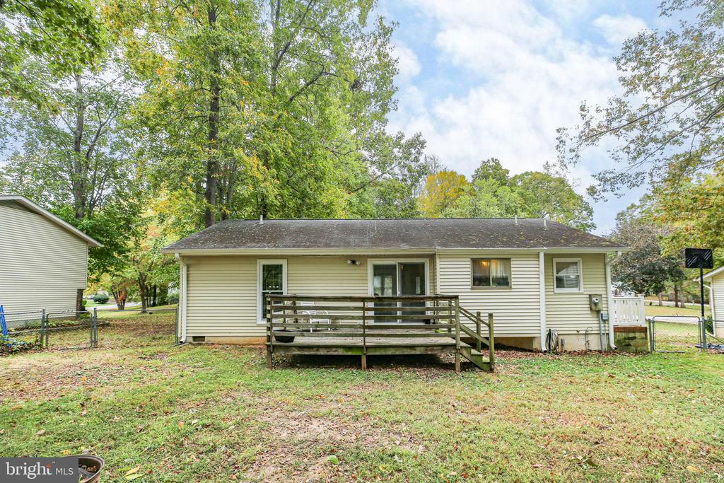 10304 BAYBERRY LN, SPOTSYLVANIA, Virginia 22553, 3 Bedrooms Bedrooms, ,2 BathroomsBathrooms,Residential,10304 BAYBERRY LN,VASP2037046 MLS # VASP2037046