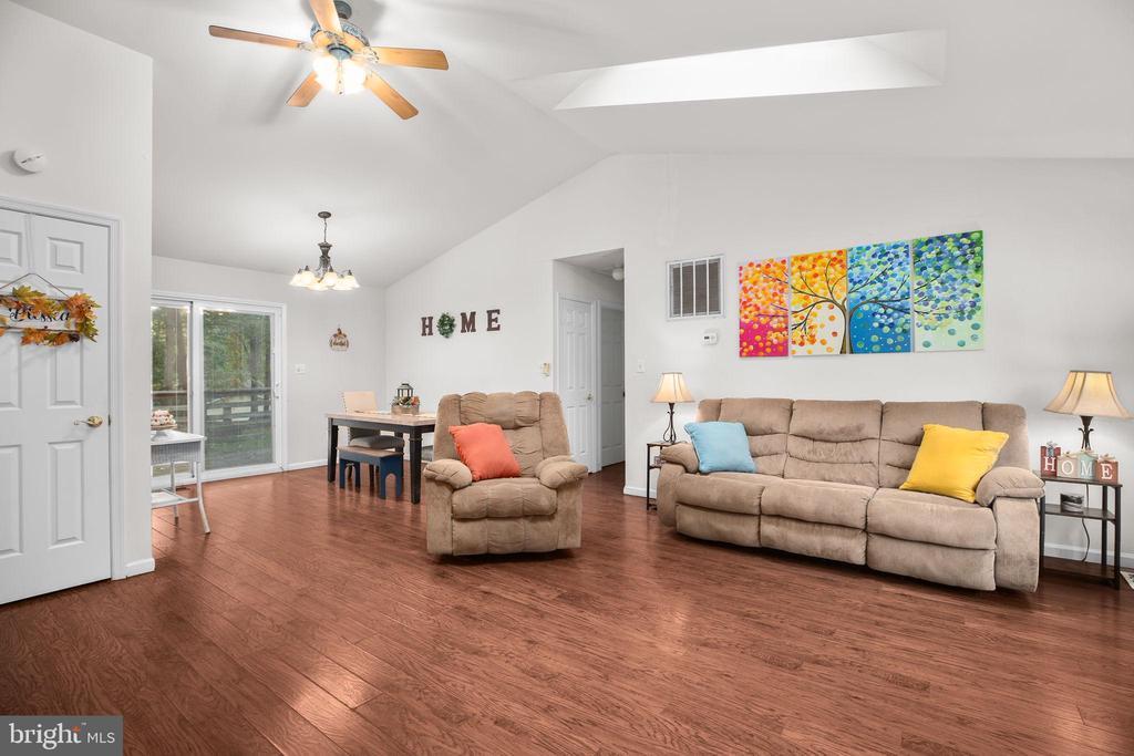 10304 BAYBERRY LN, SPOTSYLVANIA, Virginia 22553, 3 Bedrooms Bedrooms, ,2 BathroomsBathrooms,Residential,10304 BAYBERRY LN,VASP2037046 MLS # VASP2037046