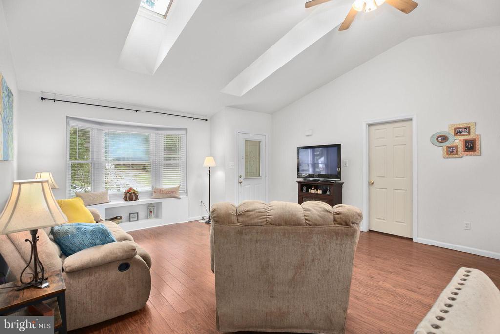 10304 BAYBERRY LN, SPOTSYLVANIA, Virginia 22553, 3 Bedrooms Bedrooms, ,2 BathroomsBathrooms,Residential,10304 BAYBERRY LN,VASP2037046 MLS # VASP2037046