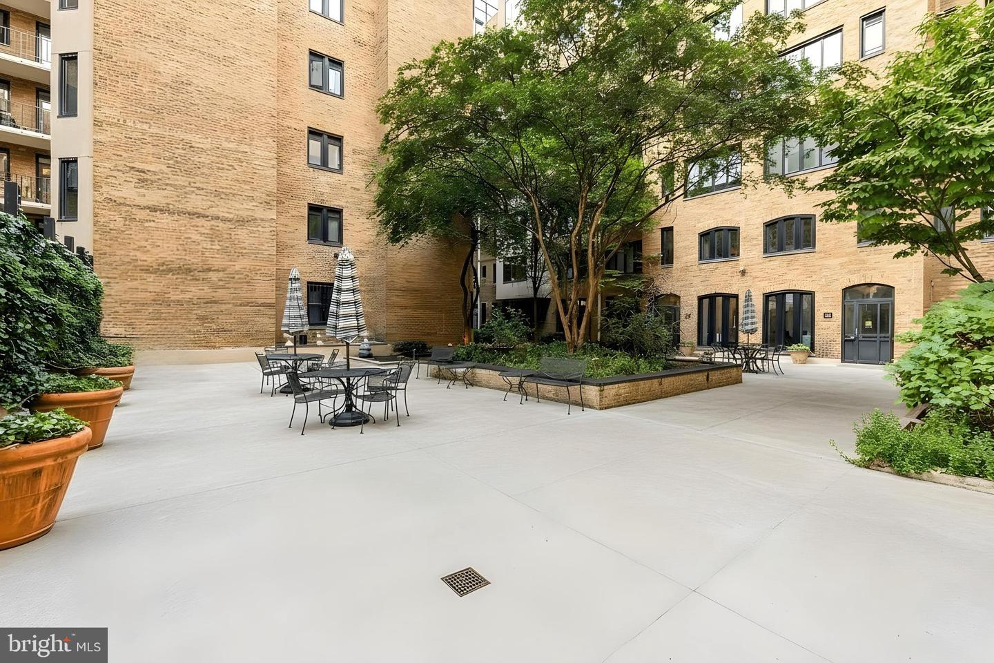 1701 16TH ST NW #822, WASHINGTON, District Of Columbia 20009, 1 Bedroom Bedrooms, ,1 BathroomBathrooms,Residential,For sale,1701 16TH ST NW #822,DCDC2226374 MLS # DCDC2226374