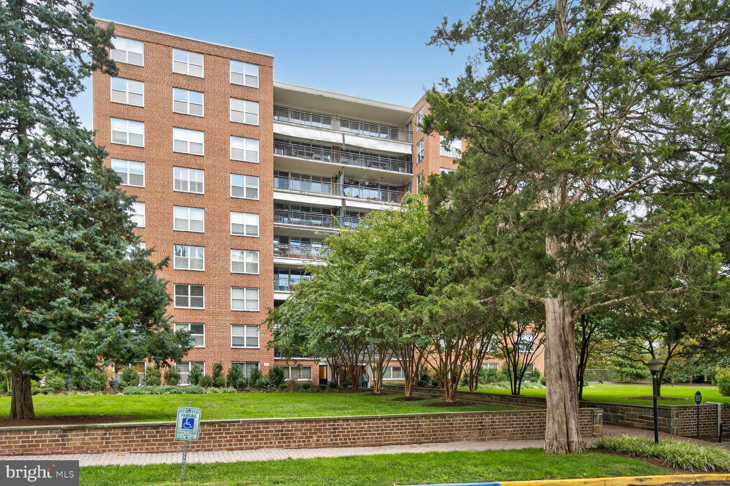 3900 WATSON PL NW #B-1G, WASHINGTON, District Of Columbia 20016, 1 Bedroom Bedrooms, ,1 BathroomBathrooms,Residential,For sale,3900 WATSON PL NW #B-1G,DCDC2226448 MLS # DCDC2226448