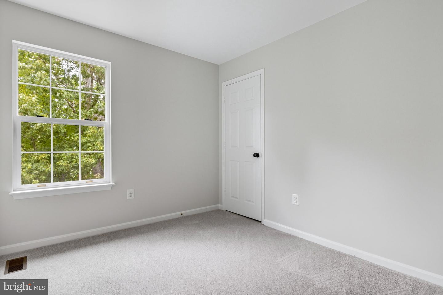 21005 MATCHLOCK CT, ASHBURN, Virginia 20147, 4 Bedrooms Bedrooms, ,3 BathroomsBathrooms,Residential,For sale,21005 MATCHLOCK CT,VALO2108772 MLS # VALO2108772