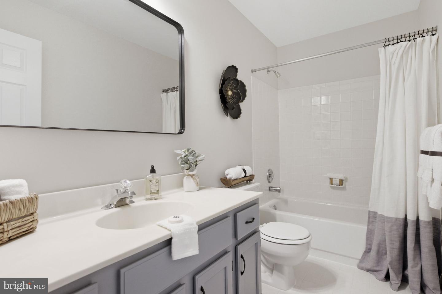 21005 MATCHLOCK CT, ASHBURN, Virginia 20147, 4 Bedrooms Bedrooms, ,3 BathroomsBathrooms,Residential,For sale,21005 MATCHLOCK CT,VALO2108772 MLS # VALO2108772