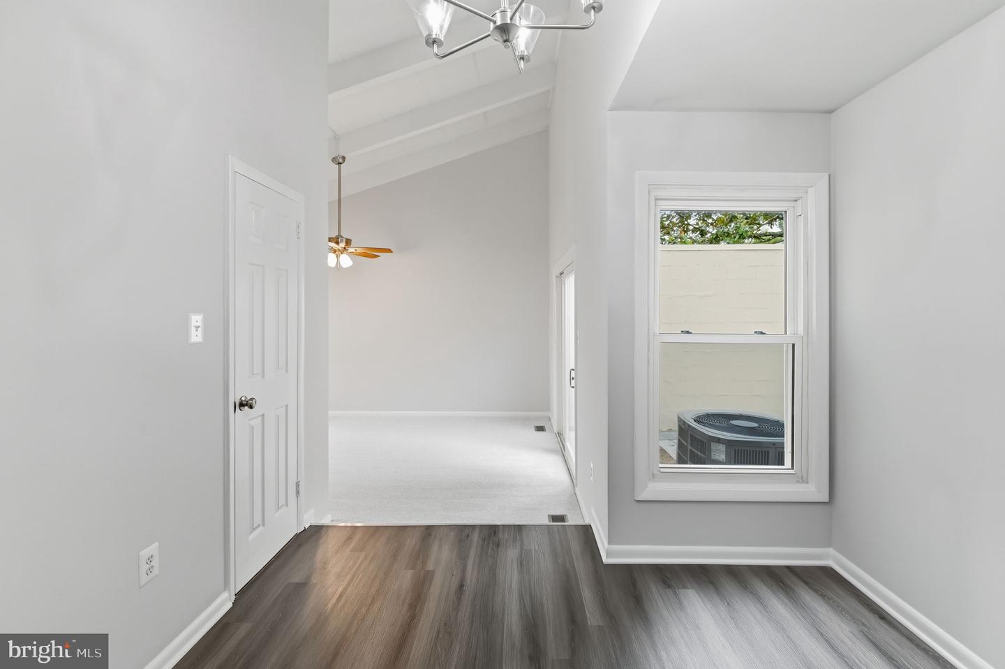 6018 REGENTS PARK RD, CENTREVILLE, Virginia 20120, 2 Bedrooms Bedrooms, ,1 BathroomBathrooms,Residential,For sale,6018 REGENTS PARK RD,VAFX2274098 MLS # VAFX2274098