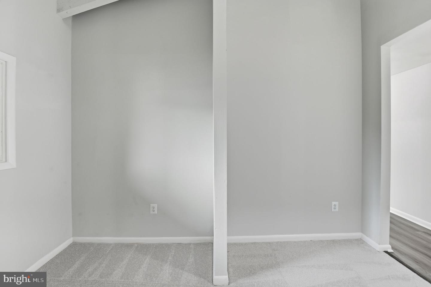 6018 REGENTS PARK RD, CENTREVILLE, Virginia 20120, 2 Bedrooms Bedrooms, ,1 BathroomBathrooms,Residential,For sale,6018 REGENTS PARK RD,VAFX2274098 MLS # VAFX2274098