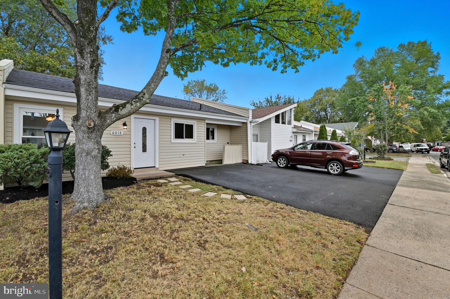 6018 REGENTS PARK RD, CENTREVILLE, Virginia 20120, 2 Bedrooms Bedrooms, ,1 BathroomBathrooms,Residential,For sale,6018 REGENTS PARK RD,VAFX2274098 MLS # VAFX2274098