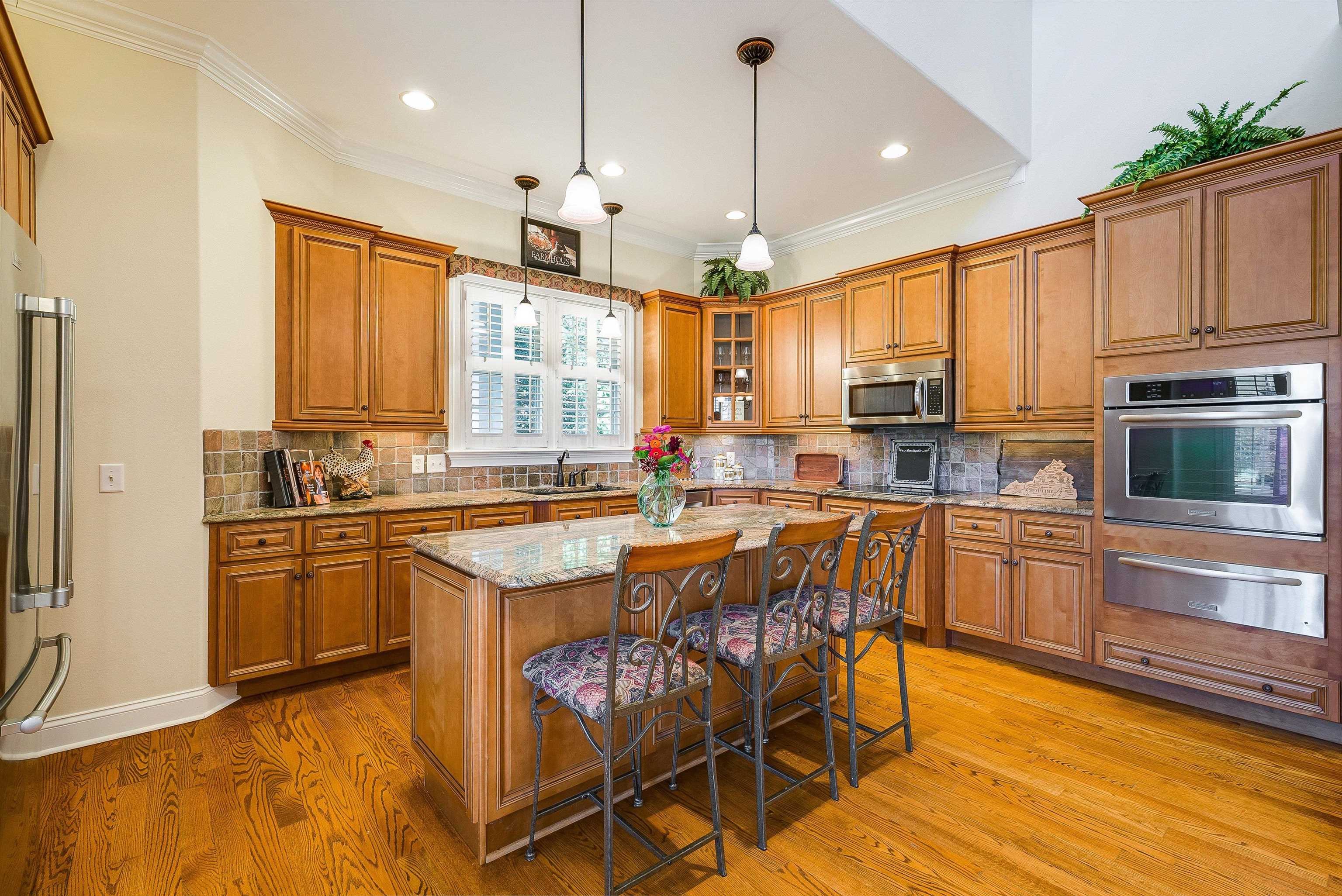 121 CLAREMONT AVE, ROCKINGHAM, Virginia 22801, 4 Bedrooms Bedrooms, ,3 BathroomsBathrooms,Residential,121 CLAREMONT AVE,670183 MLS # 670183