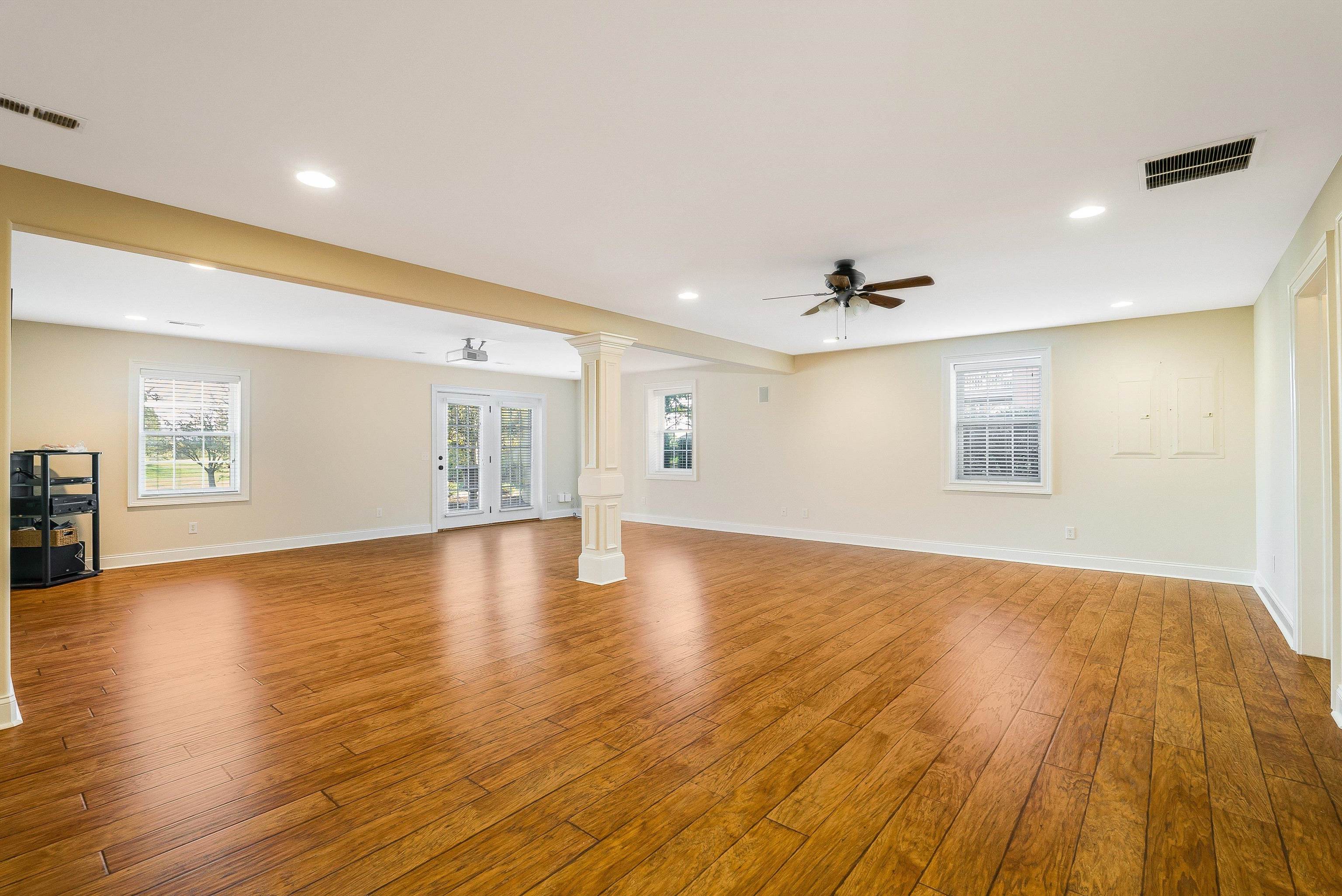 121 CLAREMONT AVE, ROCKINGHAM, Virginia 22801, 4 Bedrooms Bedrooms, ,3 BathroomsBathrooms,Residential,121 CLAREMONT AVE,670183 MLS # 670183