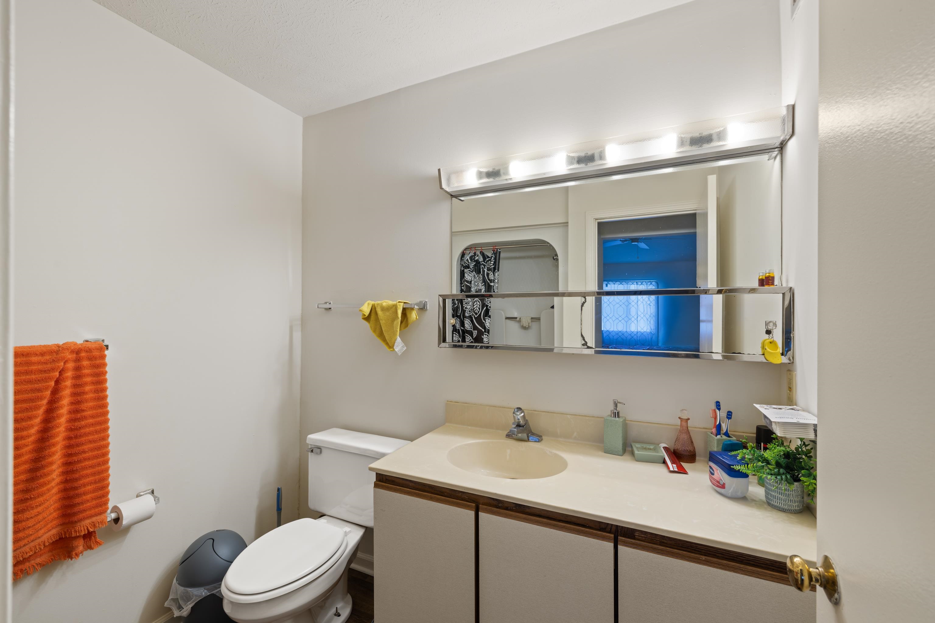 1116 BLUE RIDGE DR, HARRISONBURG, Virginia 22802, 3 Bedrooms Bedrooms, ,2 BathroomsBathrooms,Residential,1116 BLUE RIDGE DR,670187 MLS # 670187