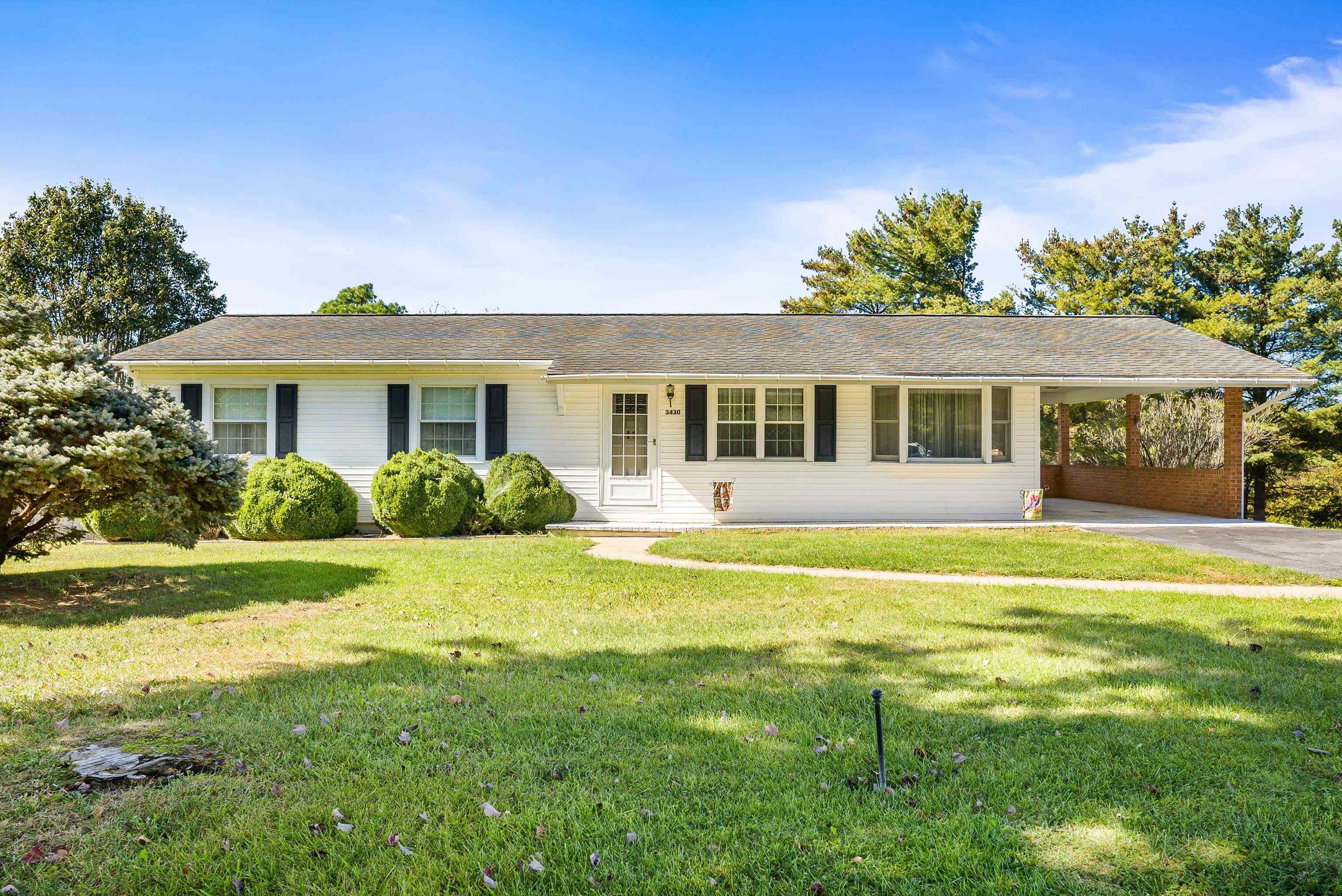 3430 OAK RIDGE RD, MOUNT CRAWFORD, Virginia 22841, 3 Bedrooms Bedrooms, ,1 BathroomBathrooms,Residential,3430 OAK RIDGE RD,670189 MLS # 670189