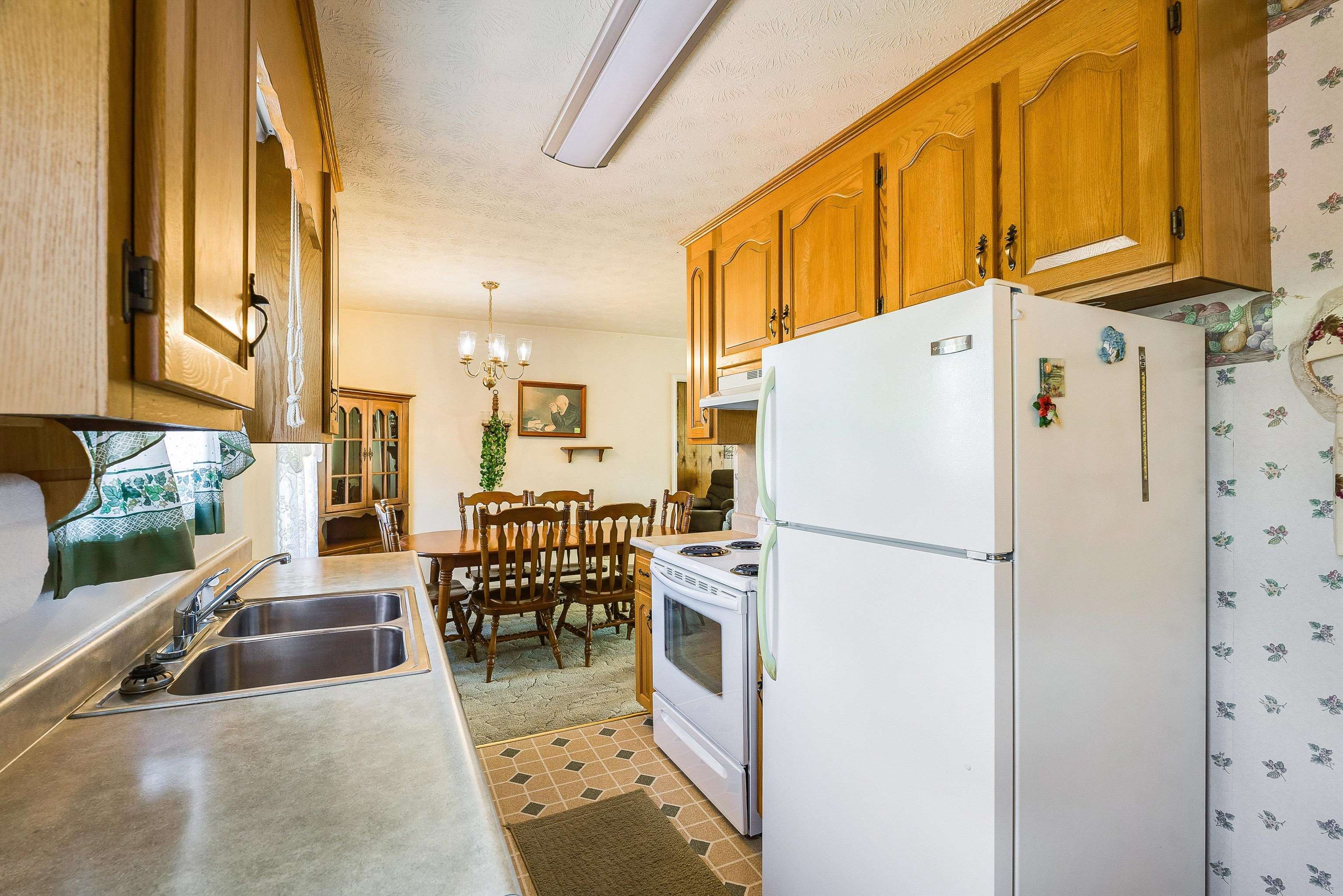 3430 OAK RIDGE RD, MOUNT CRAWFORD, Virginia 22841, 3 Bedrooms Bedrooms, ,1 BathroomBathrooms,Residential,3430 OAK RIDGE RD,670189 MLS # 670189