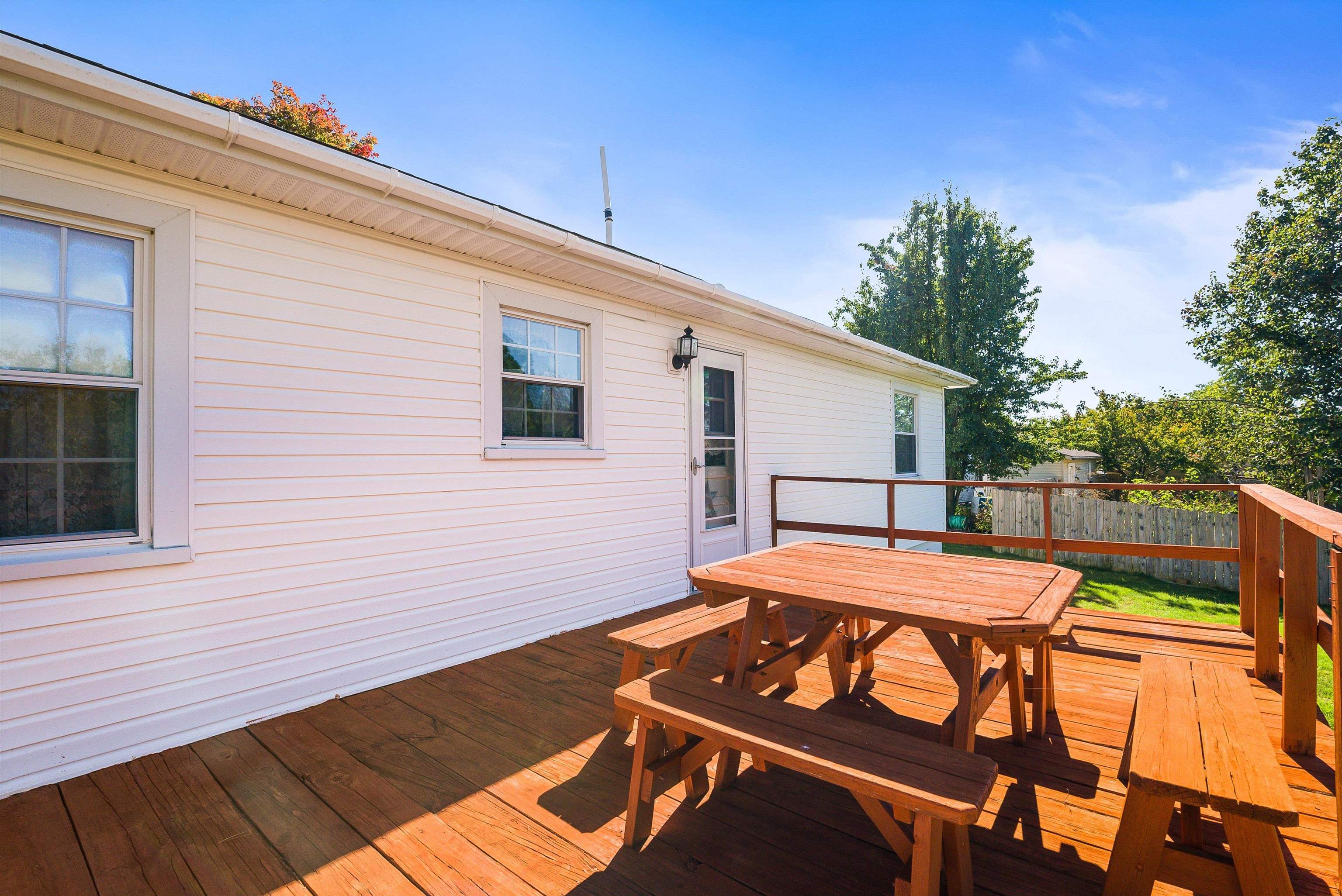 3430 OAK RIDGE RD, MOUNT CRAWFORD, Virginia 22841, 3 Bedrooms Bedrooms, ,1 BathroomBathrooms,Residential,3430 OAK RIDGE RD,670189 MLS # 670189