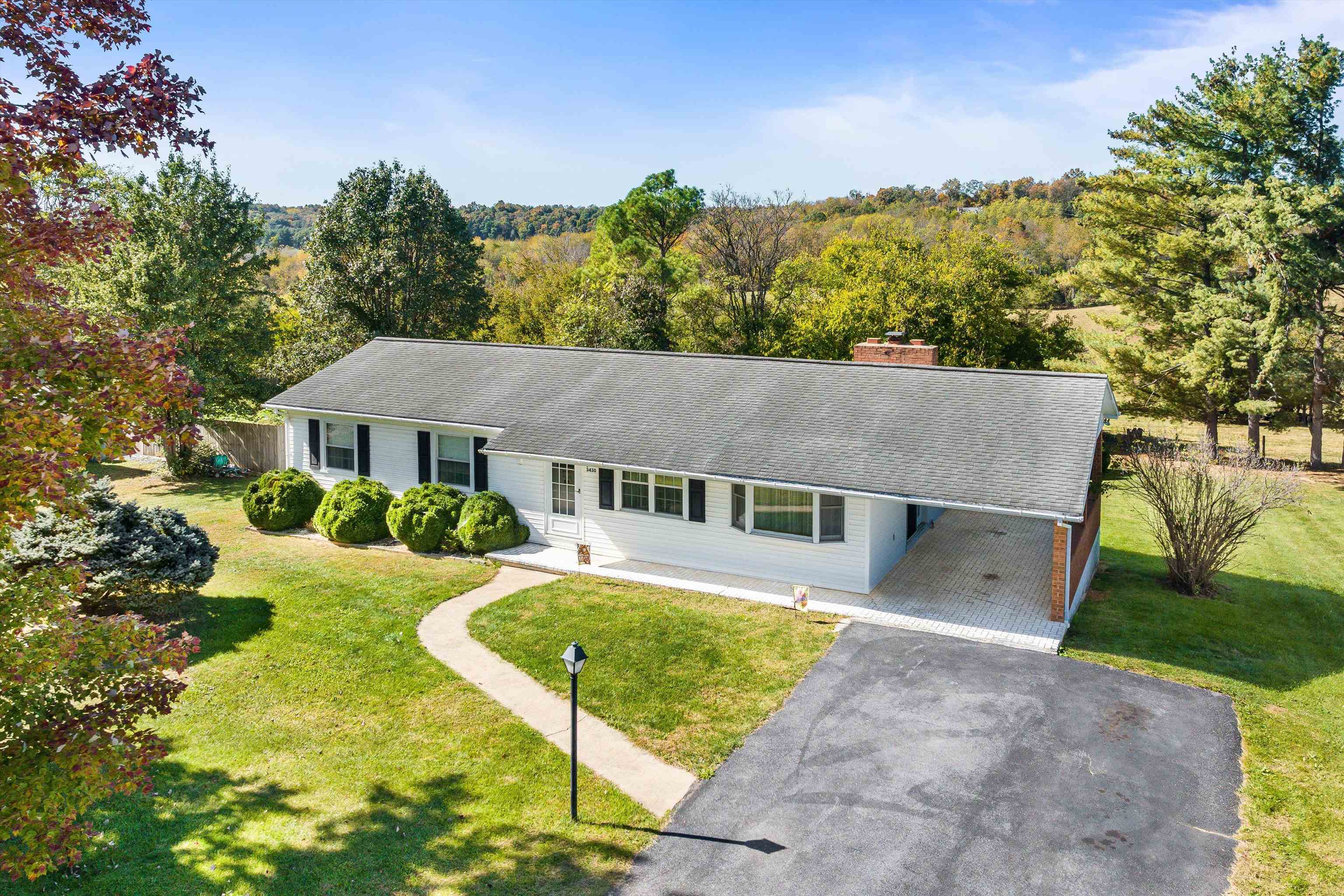 3430 OAK RIDGE RD, MOUNT CRAWFORD, Virginia 22841, 3 Bedrooms Bedrooms, ,1 BathroomBathrooms,Residential,3430 OAK RIDGE RD,670189 MLS # 670189
