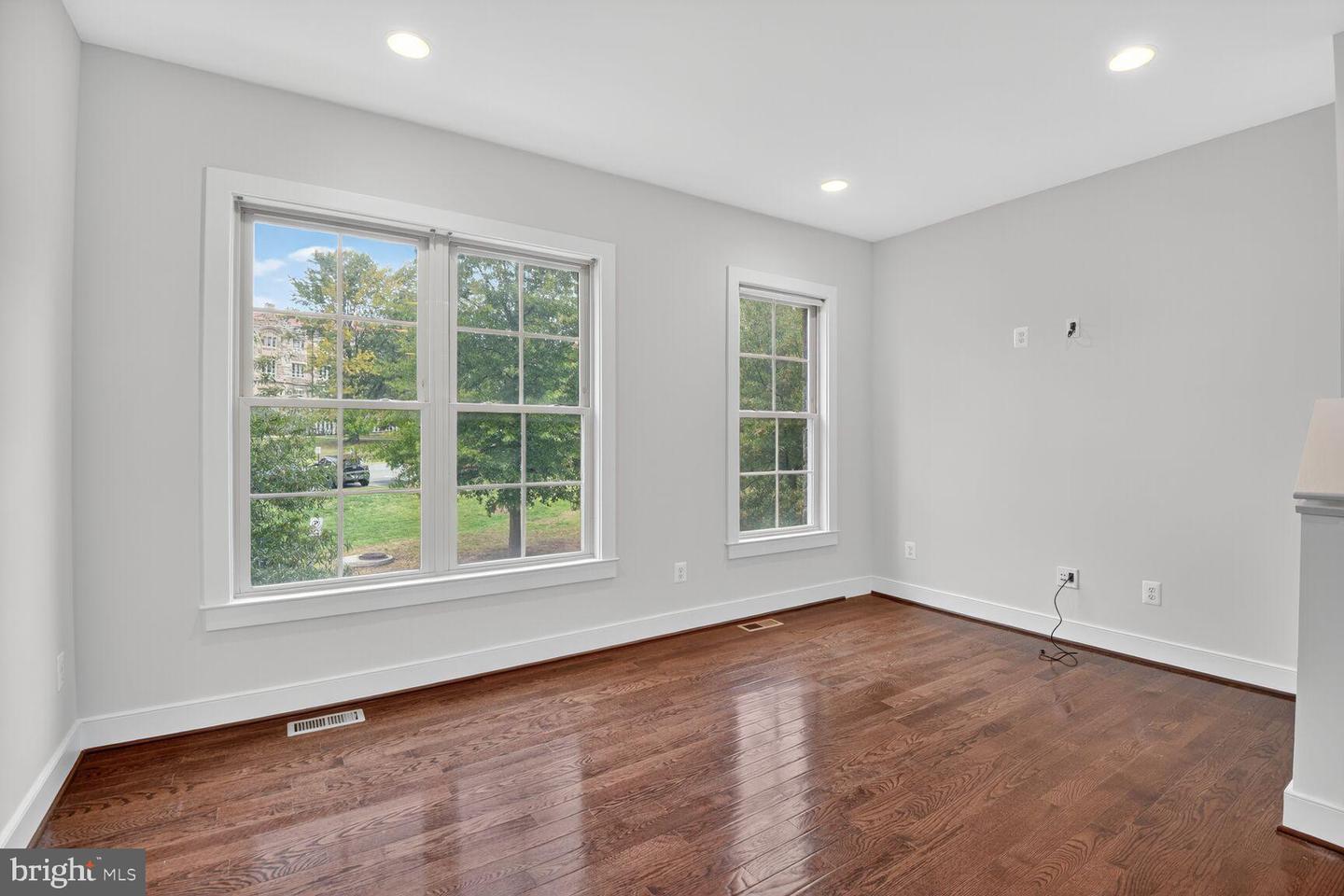 2855 CHANCELLORS WAY NE, WASHINGTON, District Of Columbia 20017, 3 Bedrooms Bedrooms, 12 Rooms Rooms,3 BathroomsBathrooms,Residential,For sale,2855 CHANCELLORS WAY NE,DCDC2226962 MLS # DCDC2226962