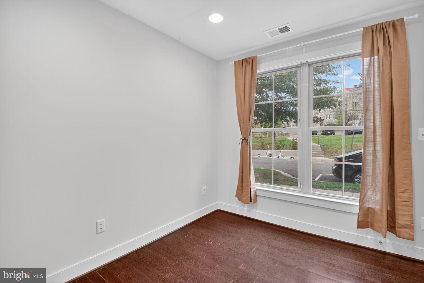 2855 CHANCELLORS WAY NE, WASHINGTON, District Of Columbia 20017, 3 Bedrooms Bedrooms, 12 Rooms Rooms,3 BathroomsBathrooms,Residential,For sale,2855 CHANCELLORS WAY NE,DCDC2226962 MLS # DCDC2226962