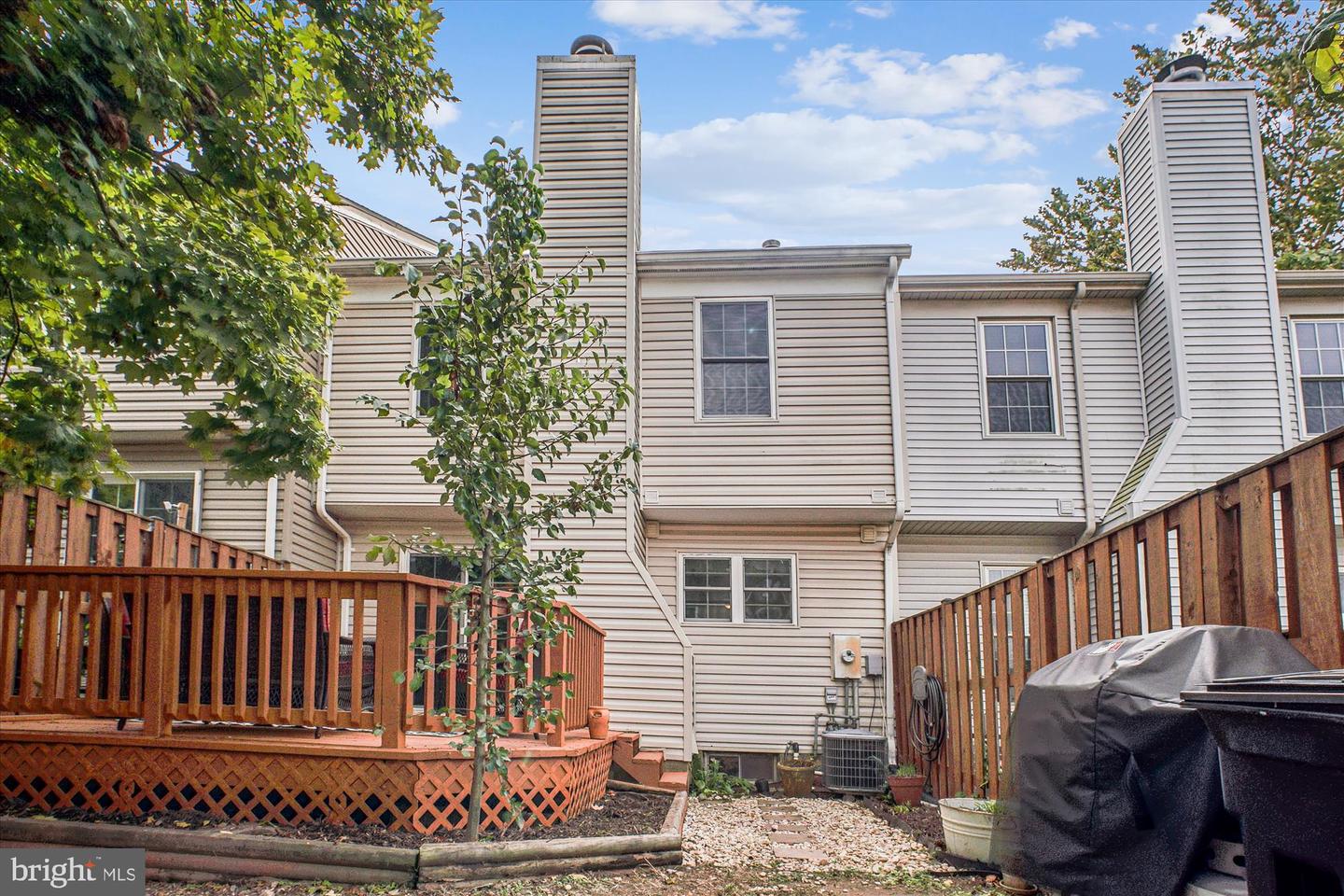 13486 FOXLEASE CT, HERNDON, Virginia 20171, 3 Bedrooms Bedrooms, ,2 BathroomsBathrooms,Residential,For sale,13486 FOXLEASE CT,VAFX2274250 MLS # VAFX2274250