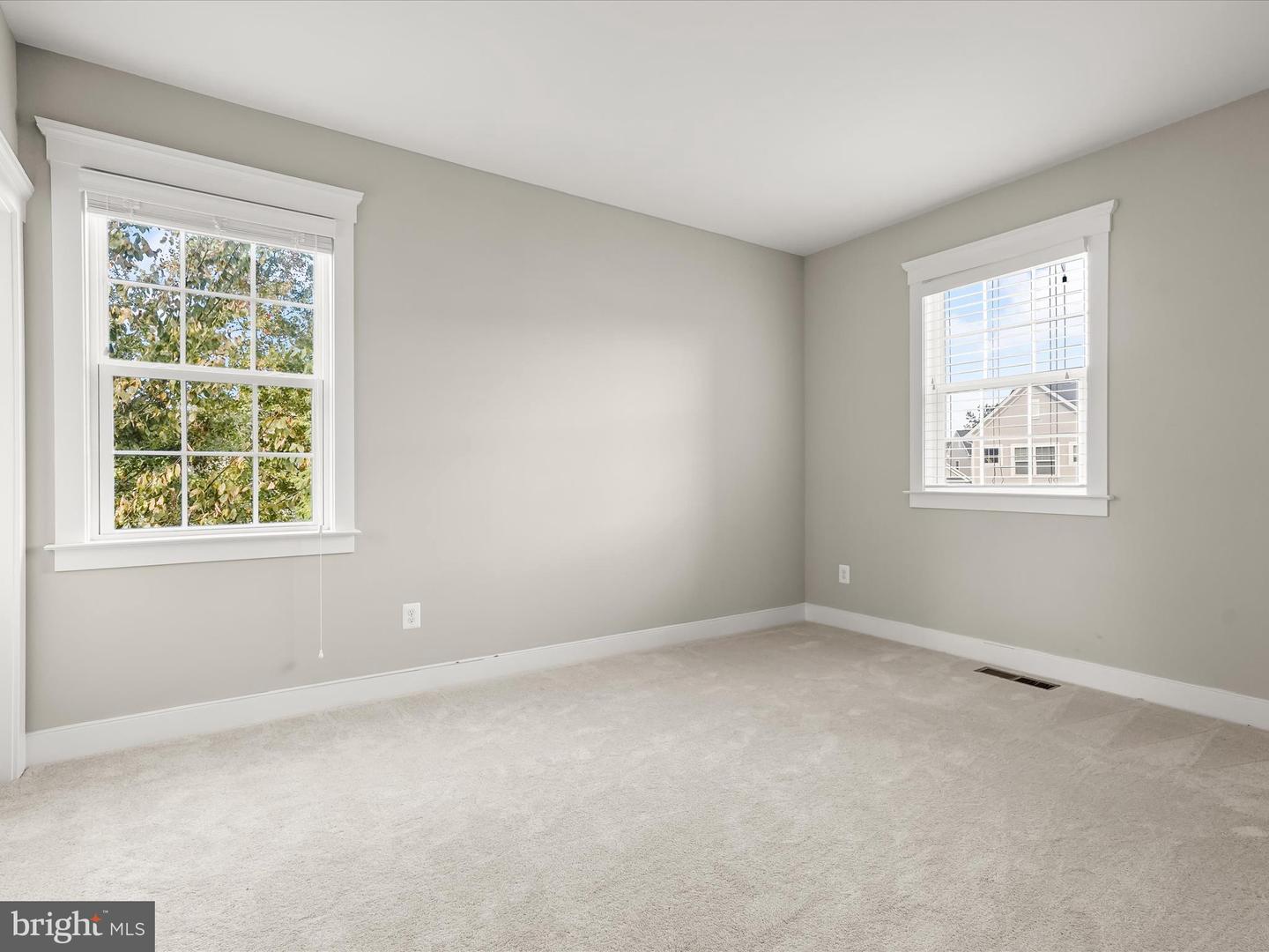 841 PENCOAST DR, PURCELLVILLE, Virginia 20132, 6 Bedrooms Bedrooms, ,3 BathroomsBathrooms,Residential,For sale,841 PENCOAST DR,VALO2108868 MLS # VALO2108868