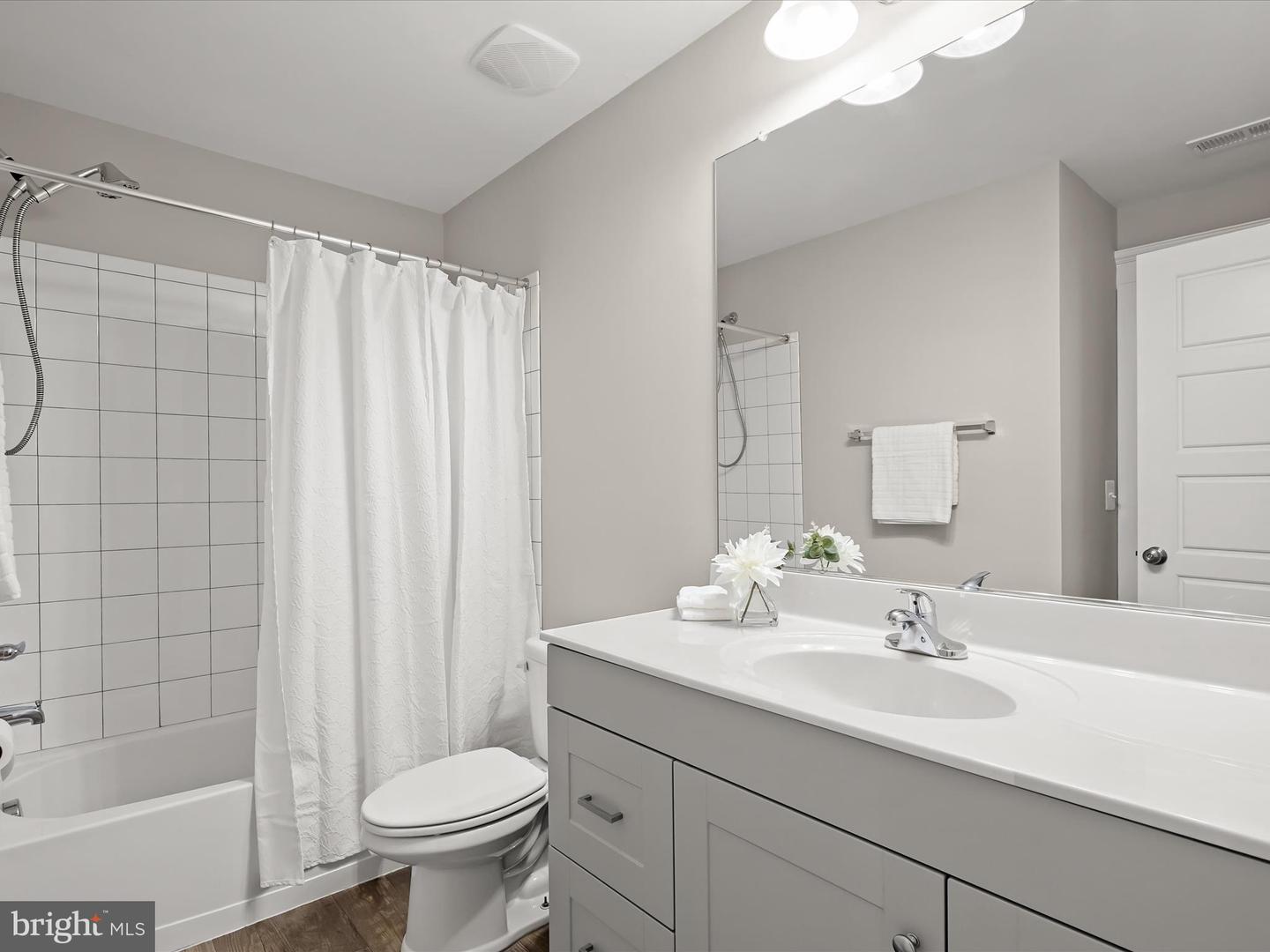 841 PENCOAST DR, PURCELLVILLE, Virginia 20132, 6 Bedrooms Bedrooms, ,3 BathroomsBathrooms,Residential,For sale,841 PENCOAST DR,VALO2108868 MLS # VALO2108868
