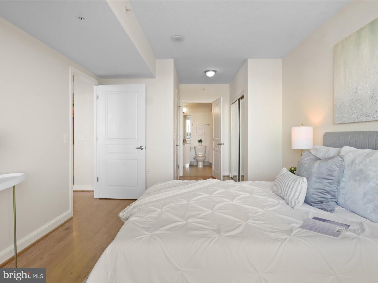 2451 MIDTOWN AVE #921, ALEXANDRIA, Virginia 22303, 1 Bedroom Bedrooms, ,1 BathroomBathrooms,Residential,For sale,2451 MIDTOWN AVE #921,VAFX2274530 MLS # VAFX2274530