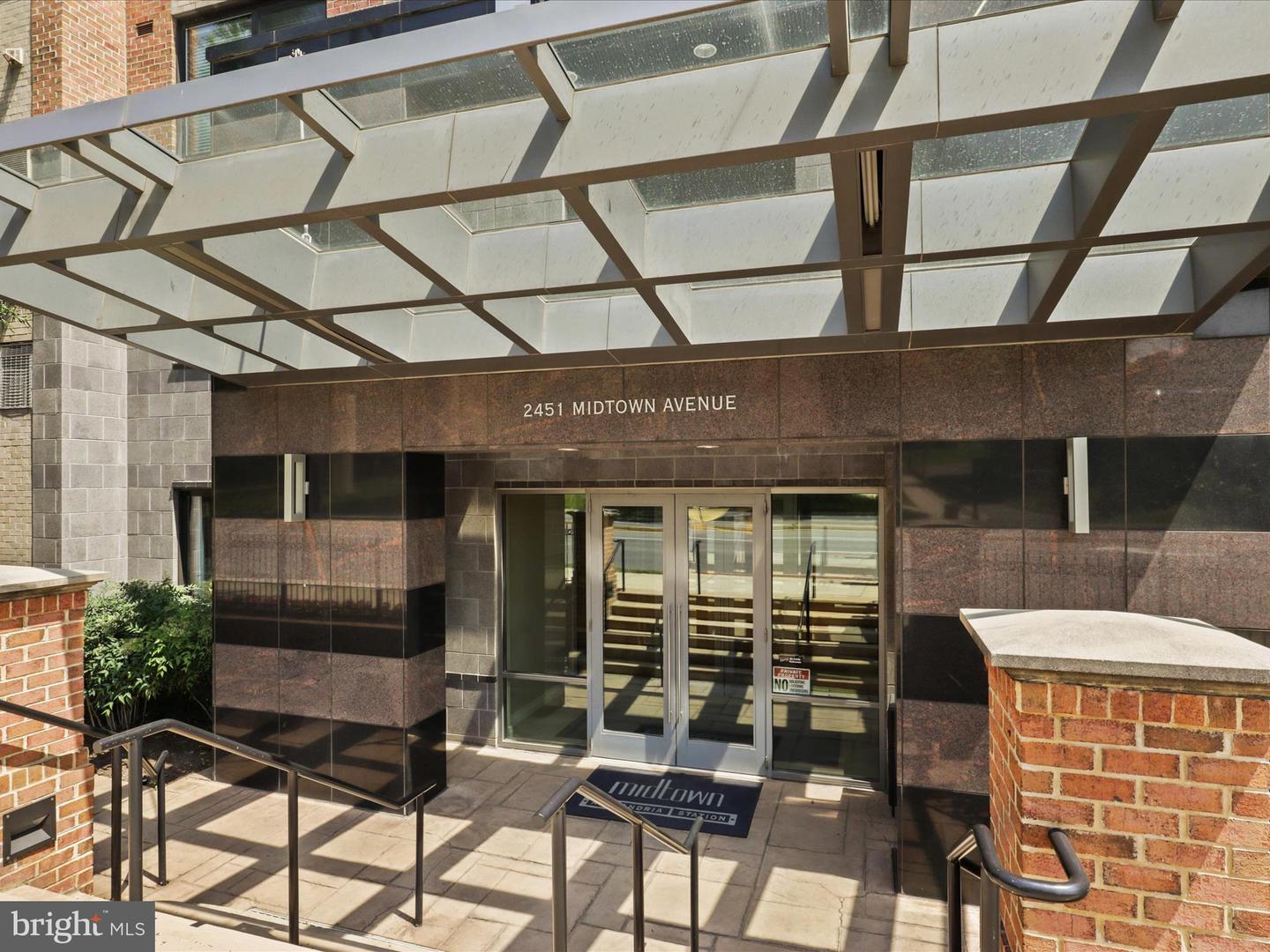 2451 MIDTOWN AVE #921, ALEXANDRIA, Virginia 22303, 1 Bedroom Bedrooms, ,1 BathroomBathrooms,Residential,For sale,2451 MIDTOWN AVE #921,VAFX2274530 MLS # VAFX2274530