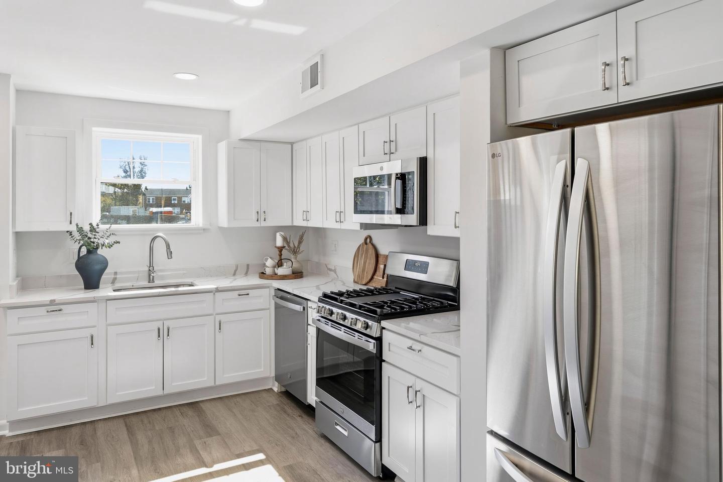 1019 FIRST ST, ALEXANDRIA, Virginia 22314, 3 Bedrooms Bedrooms, ,2 BathroomsBathrooms,Residential,For sale,1019 FIRST ST,VAAX2050896 MLS # VAAX2050896