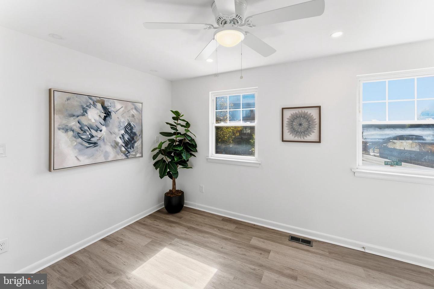 1019 FIRST ST, ALEXANDRIA, Virginia 22314, 3 Bedrooms Bedrooms, ,2 BathroomsBathrooms,Residential,For sale,1019 FIRST ST,VAAX2050896 MLS # VAAX2050896