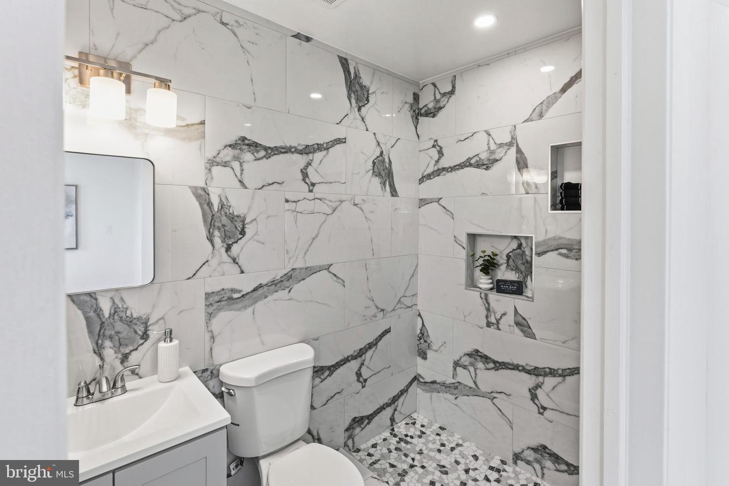 1019 FIRST ST, ALEXANDRIA, Virginia 22314, 3 Bedrooms Bedrooms, ,2 BathroomsBathrooms,Residential,For sale,1019 FIRST ST,VAAX2050896 MLS # VAAX2050896