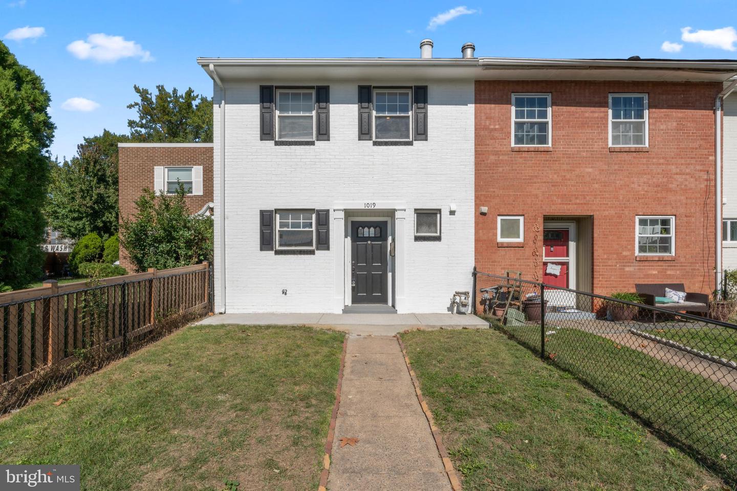 1019 FIRST ST, ALEXANDRIA, Virginia 22314, 3 Bedrooms Bedrooms, ,2 BathroomsBathrooms,Residential,For sale,1019 FIRST ST,VAAX2050896 MLS # VAAX2050896