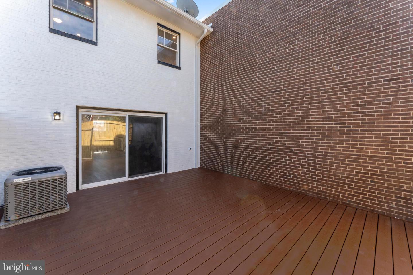 1019 FIRST ST, ALEXANDRIA, Virginia 22314, 3 Bedrooms Bedrooms, ,2 BathroomsBathrooms,Residential,For sale,1019 FIRST ST,VAAX2050896 MLS # VAAX2050896